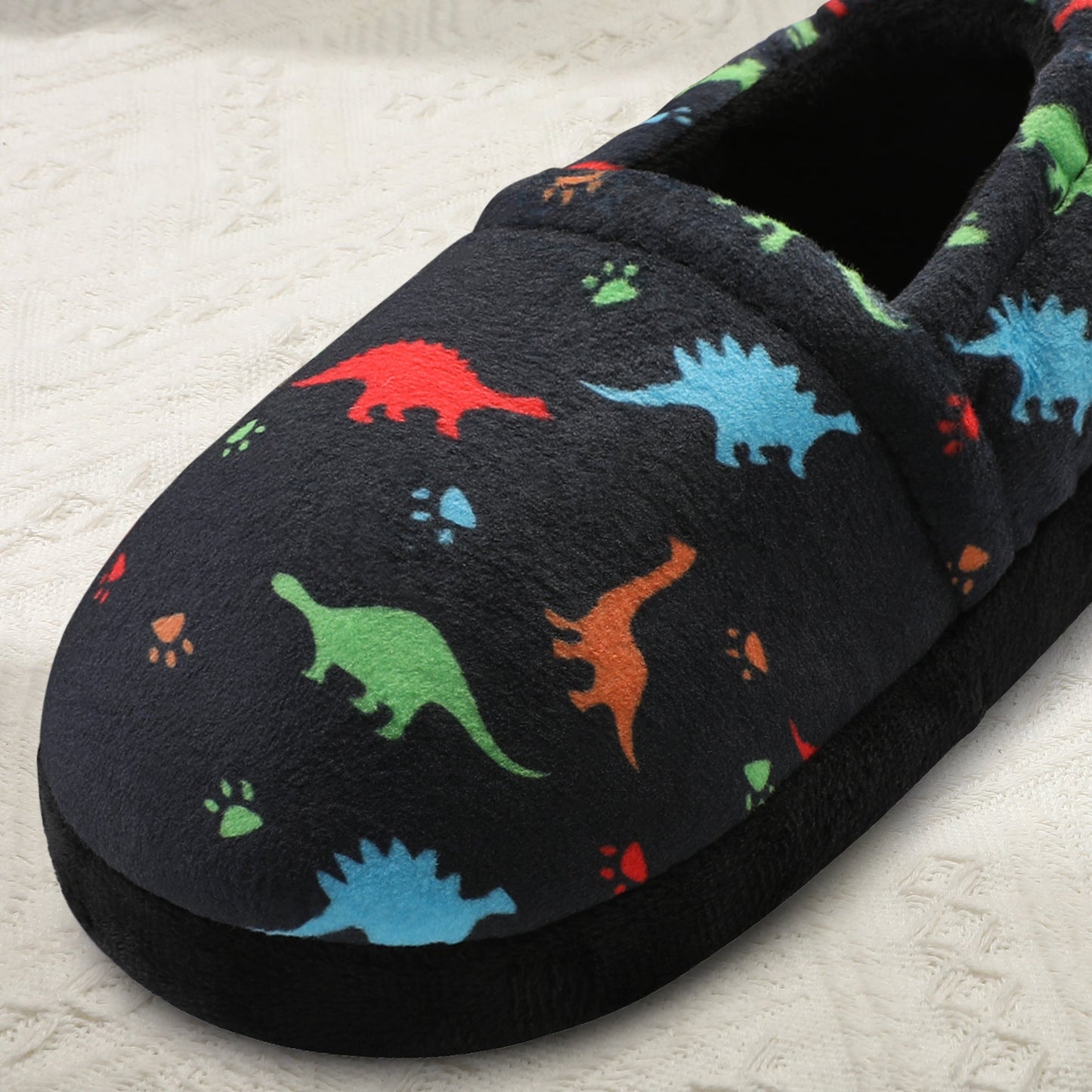 Boys Slippers Indoor House Slippers Bedroom Dinosaur Soft Warm Boys House Shoes with Memory Foam