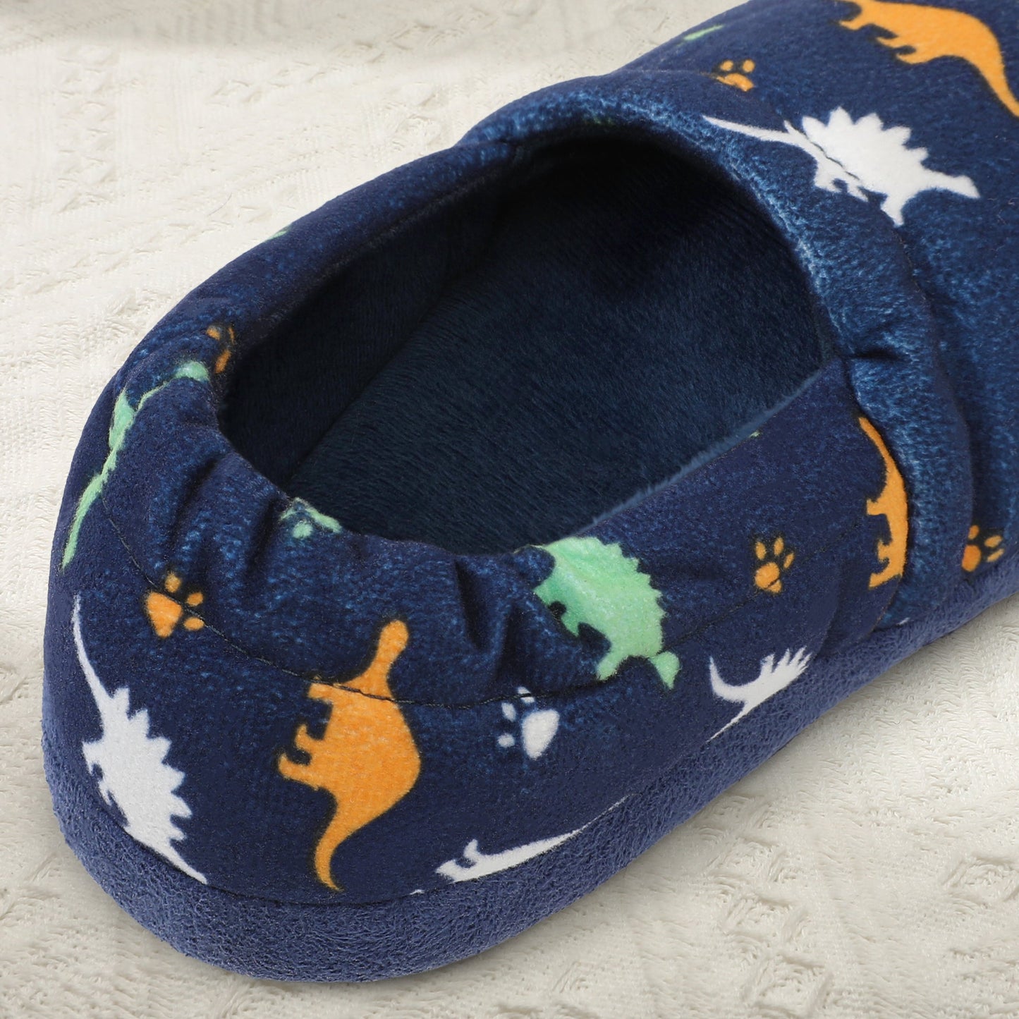 Boys Slippers Indoor House Slippers Bedroom Dinosaur Soft Warm Boys House Shoes with Memory Foam