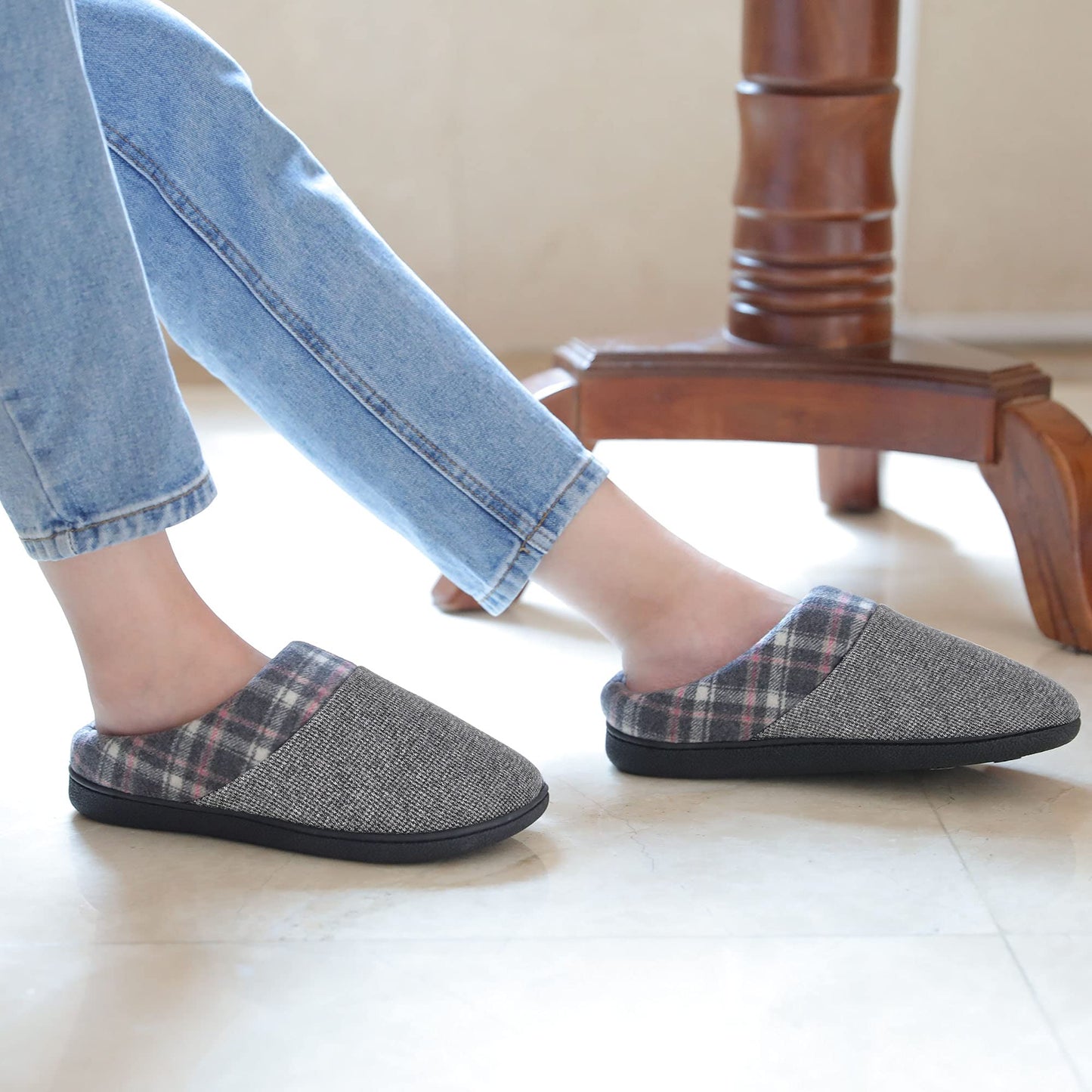 Womens Ultimate Comfort Memory Foam Slippers Cozy Fleece Lined, Non-Slip Soles, Perfect for Indoor Relaxation - Family Friendly House Shoes